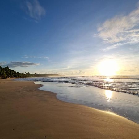 Relax Beach House Тангалла Экстерьер фото