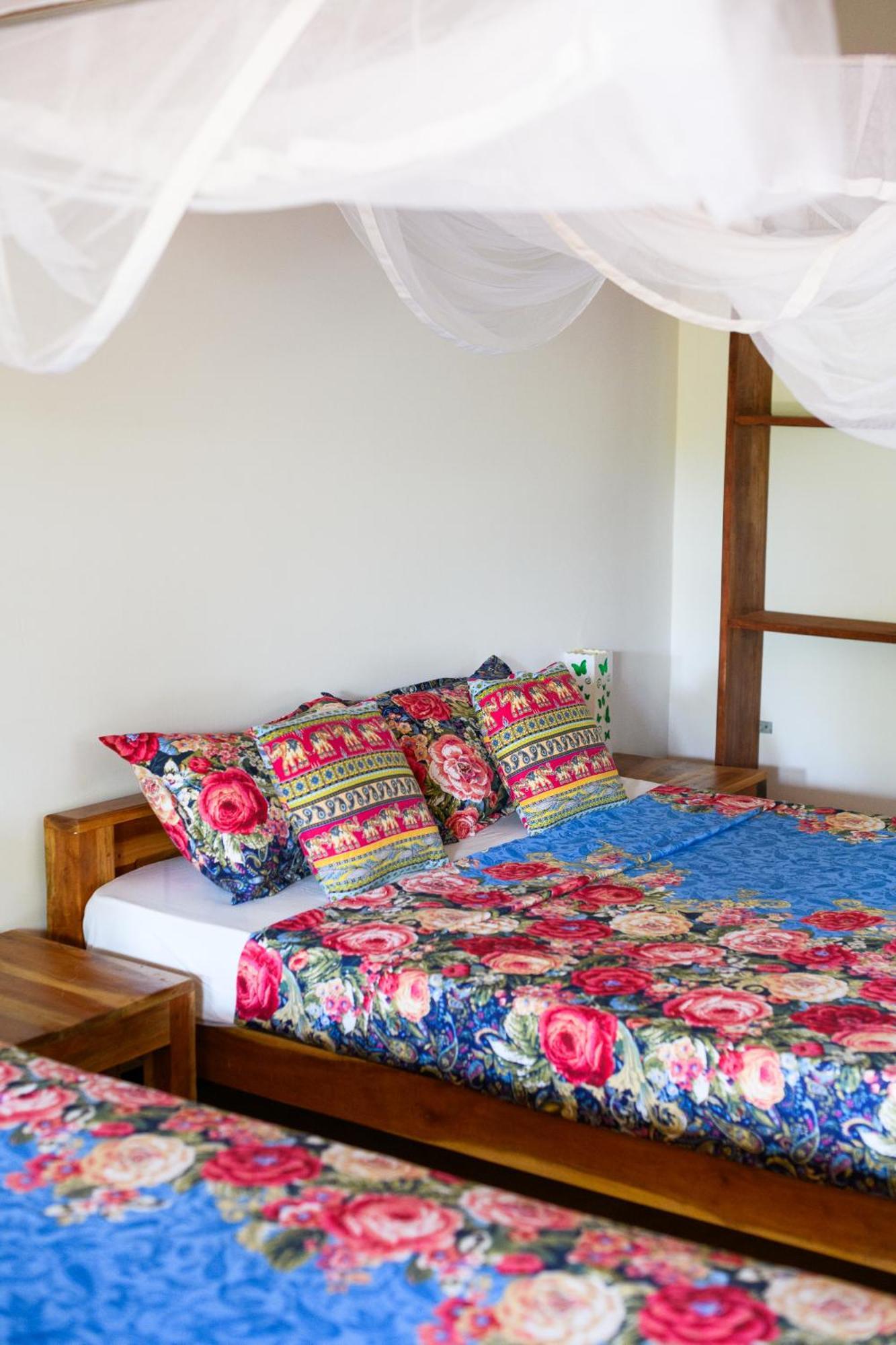 Relax Beach House Тангалла Экстерьер фото