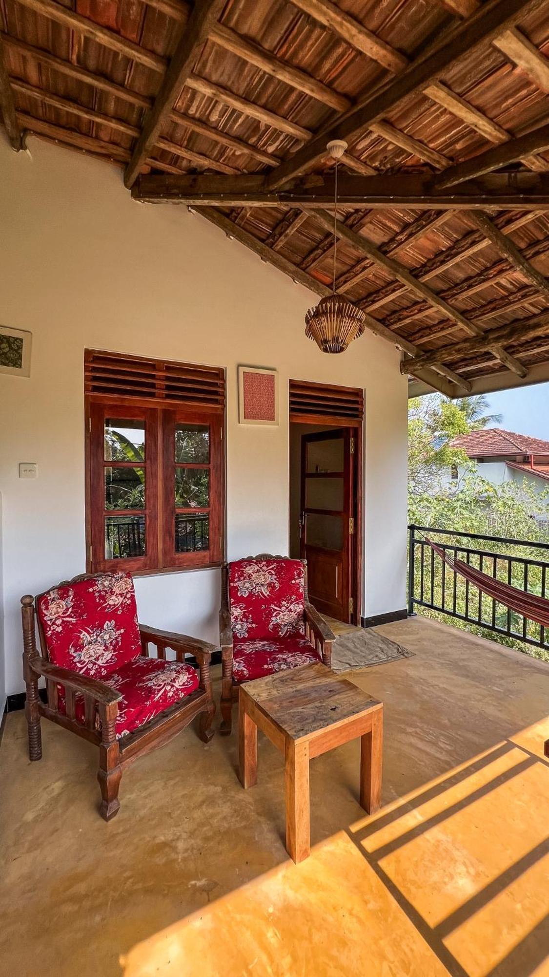 Relax Beach House Тангалла Экстерьер фото