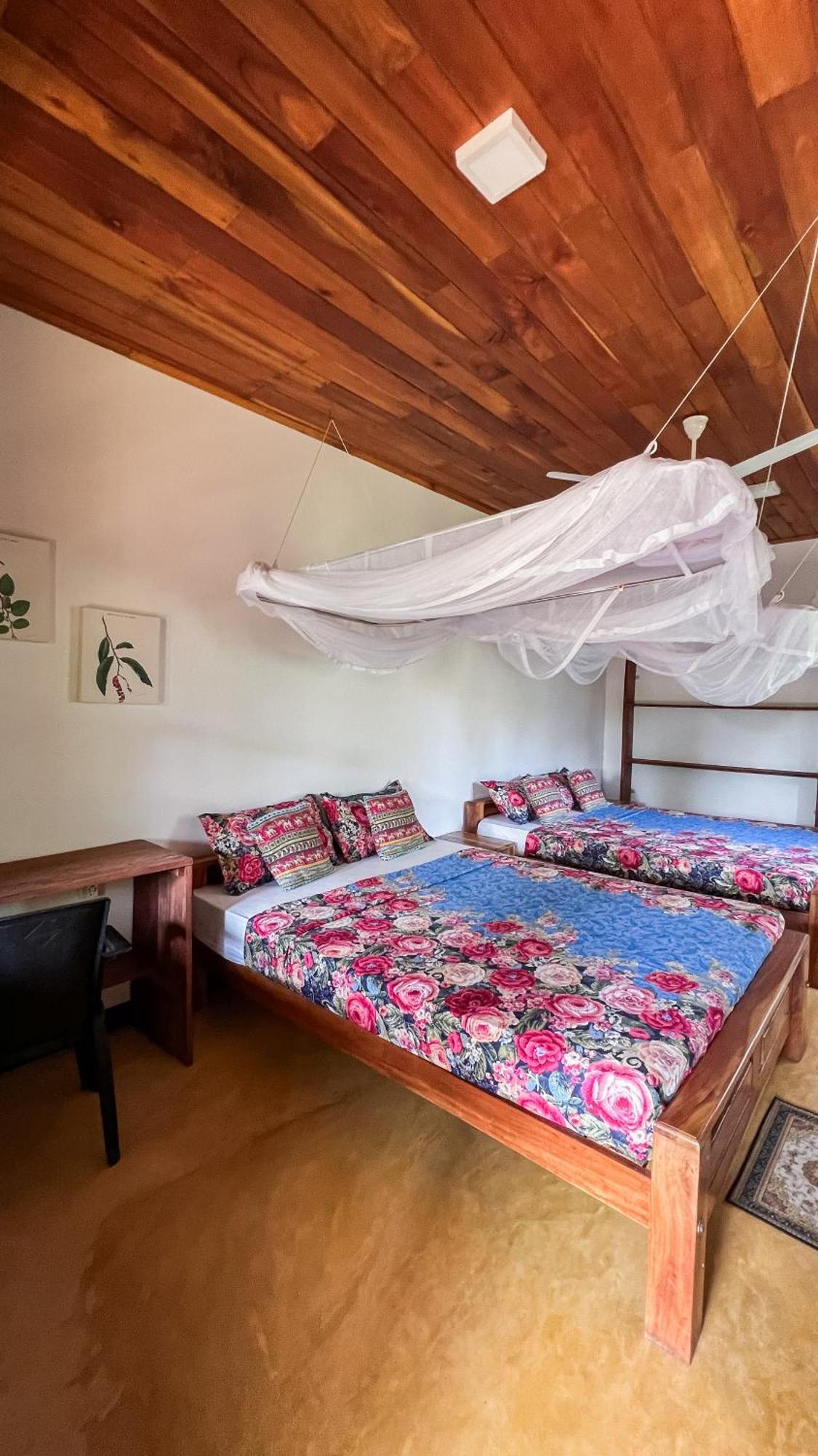 Relax Beach House Тангалла Экстерьер фото