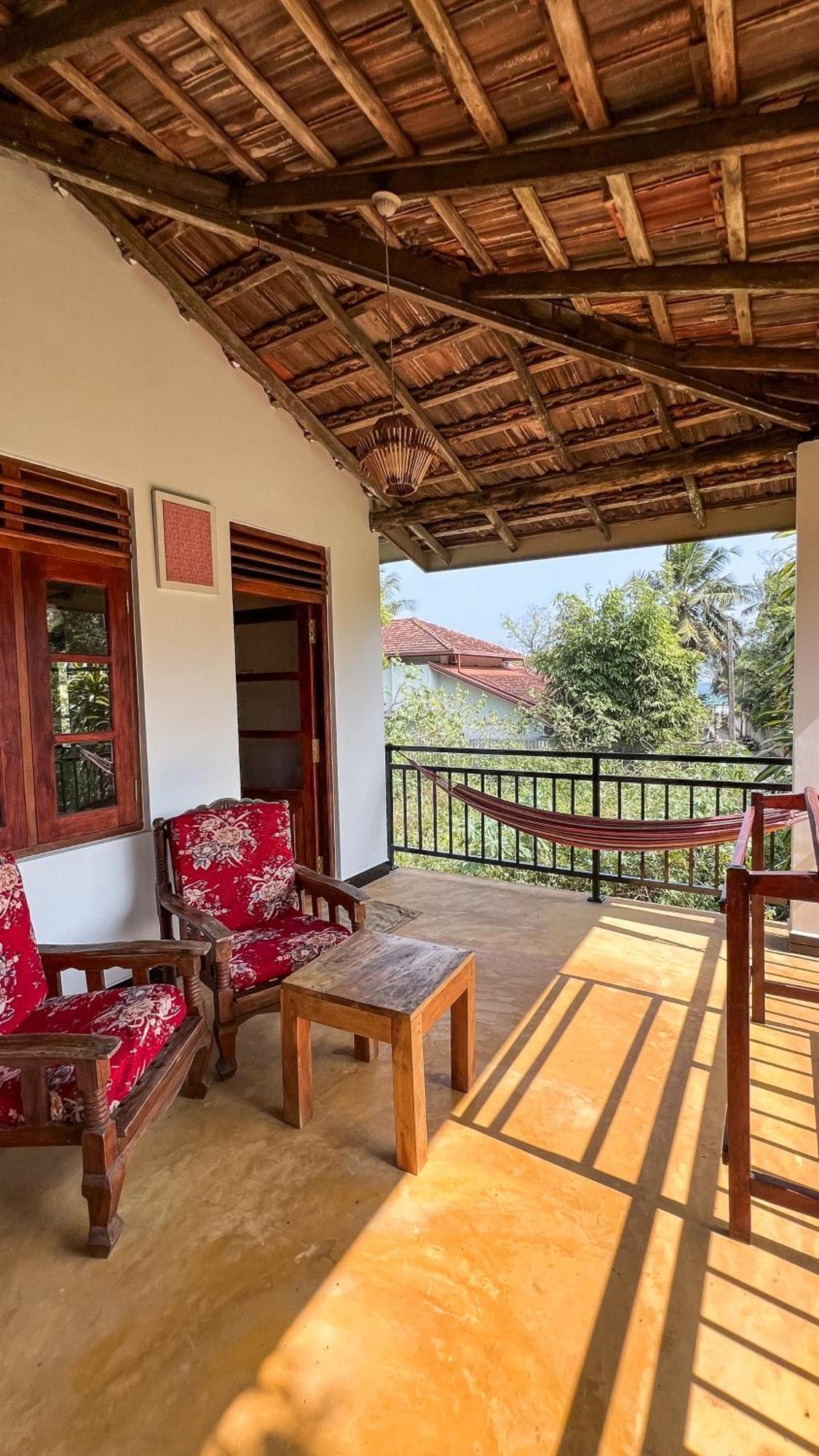Relax Beach House Тангалла Экстерьер фото
