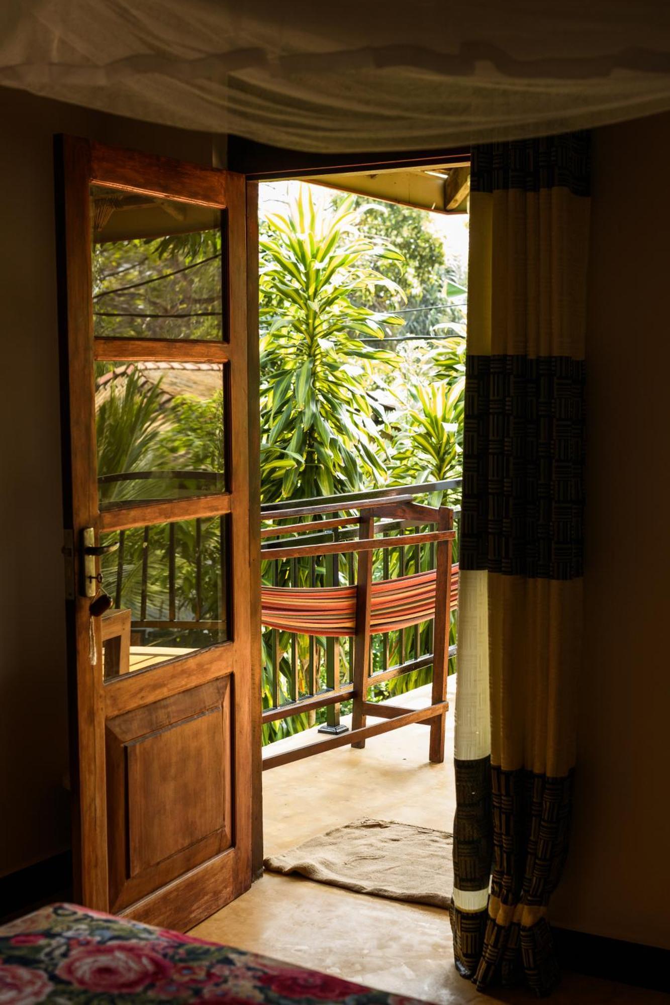 Relax Beach House Тангалла Экстерьер фото