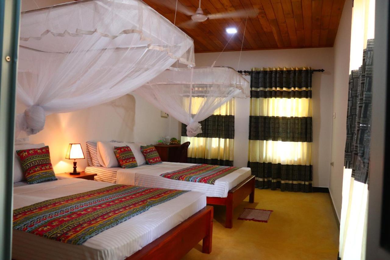 Relax Beach House Тангалла Экстерьер фото