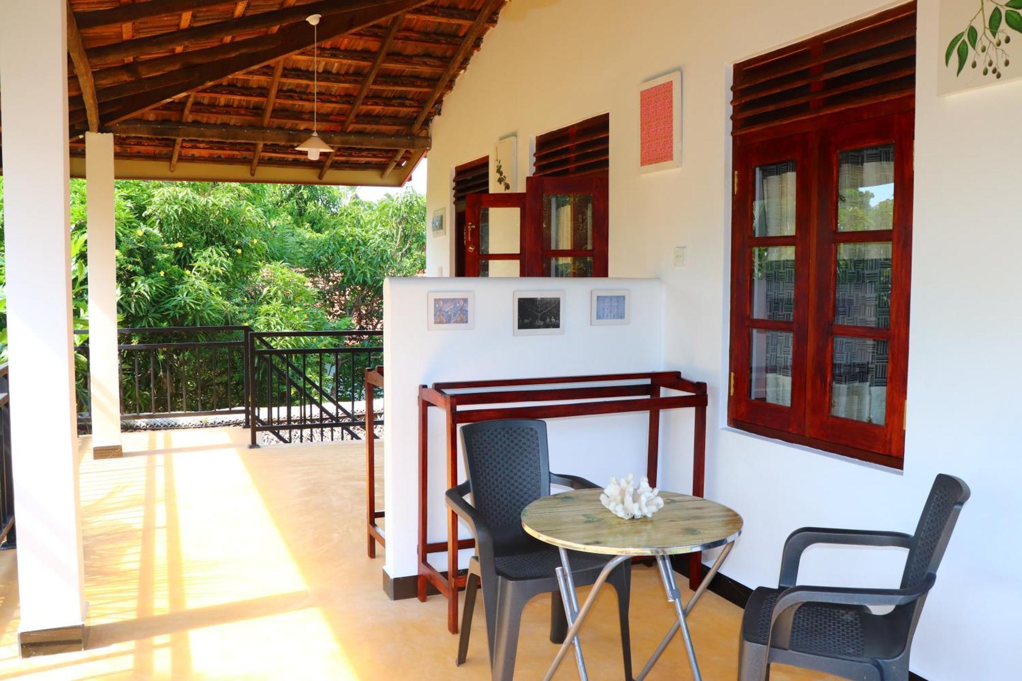 Relax Beach House Тангалла Экстерьер фото